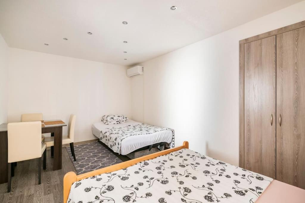 Studio Apartment Grgic Šibenik Exteriör bild