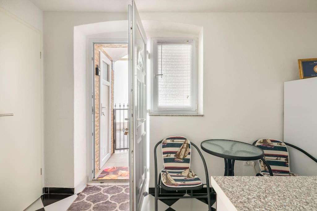 Studio Apartment Grgic Šibenik Exteriör bild