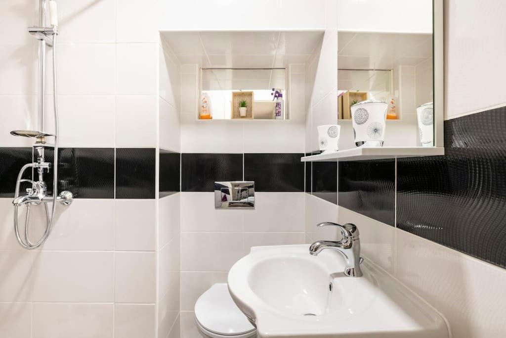 Studio Apartment Grgic Šibenik Exteriör bild